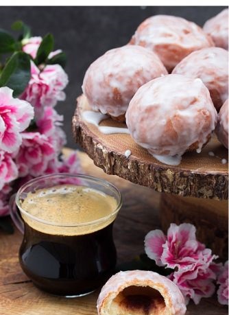 Pączki z lukrem. Tłusty czwartek